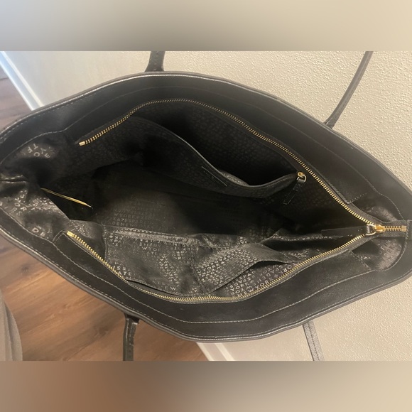 Kate Spade Tote - Picture 4 of 5